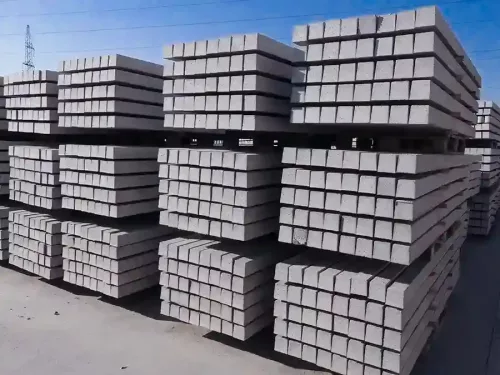 Betonoszlop 10x10x300 cm szögletes